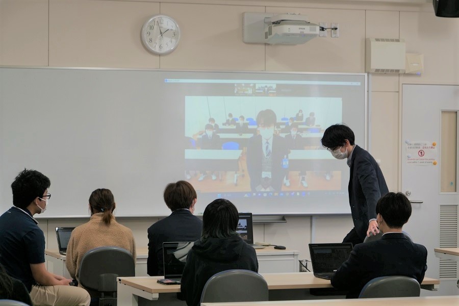 マインクラフト部　松本秀峰中等教育学校とオンライン交流会を行いました。