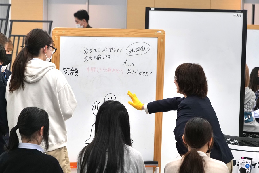 国語　メディア特性比較実験