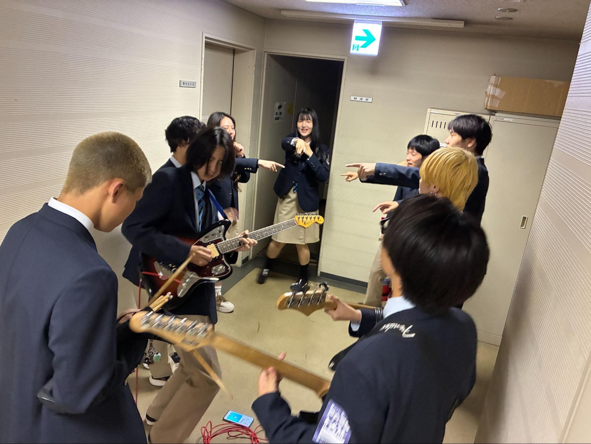 【軽音楽部 5月の活動報告】
