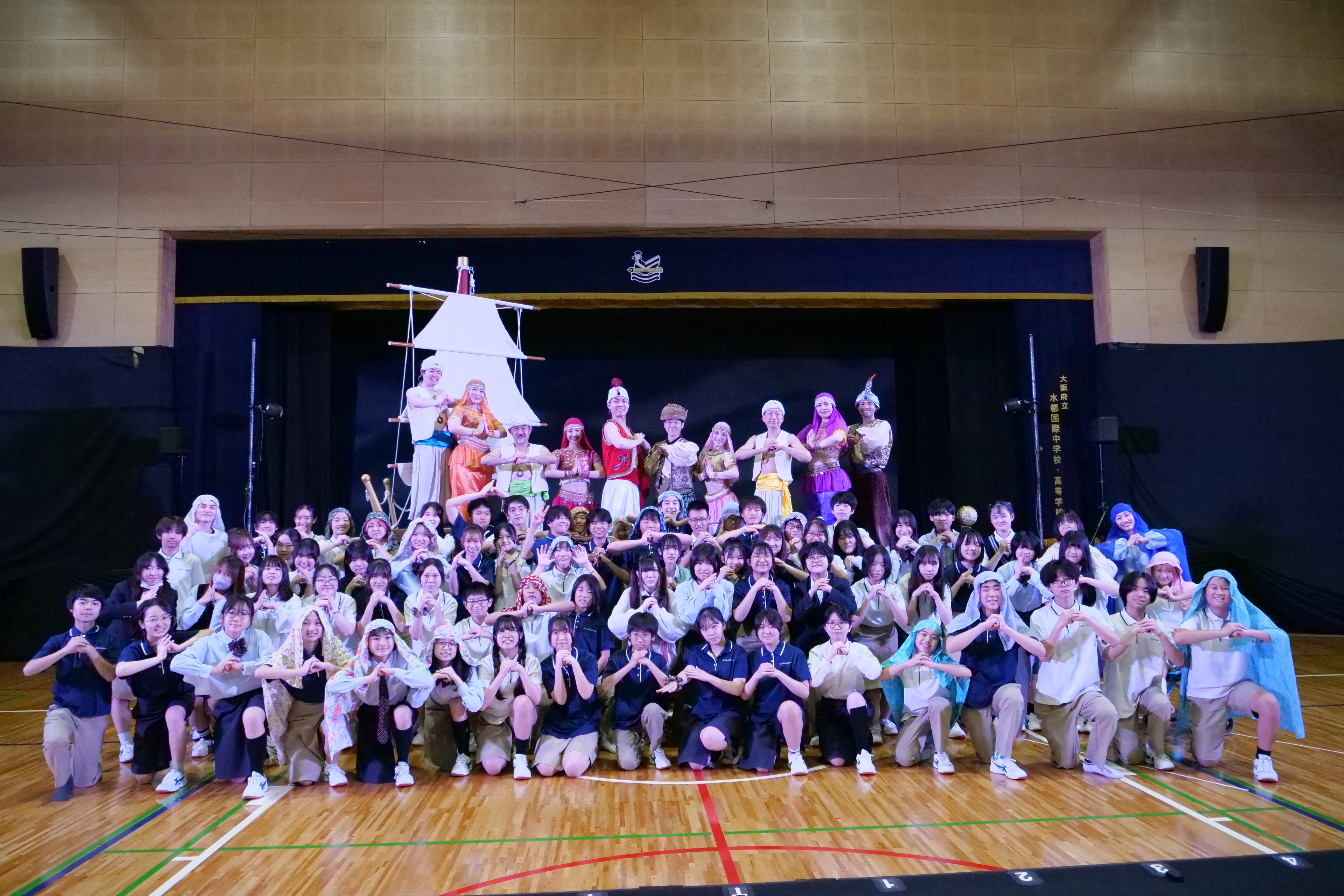 【体育館が劇場に！感動の芸術鑑賞会で舞台の魅力を体験】